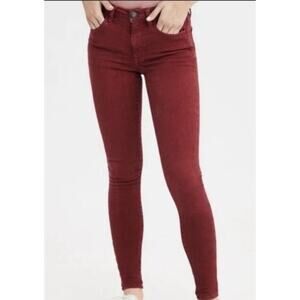 American Eagle Outfitters Red High-Rise Super‎ Stretch Jeggings size 6